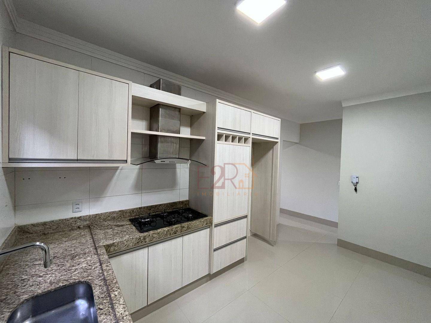 Casa à venda com 3 quartos, 160m² - Foto 4