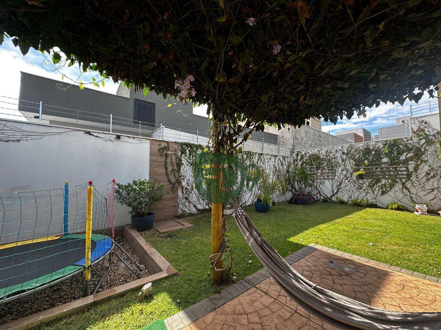 Casa à venda com 3 quartos, 148m² - Foto 3