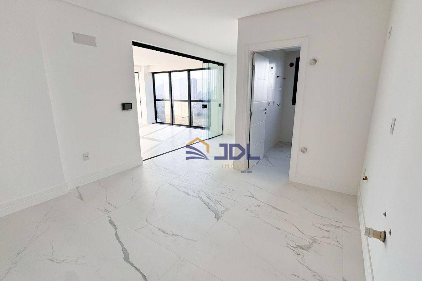 Apartamento à venda com 4 quartos, 179m² - Foto 27