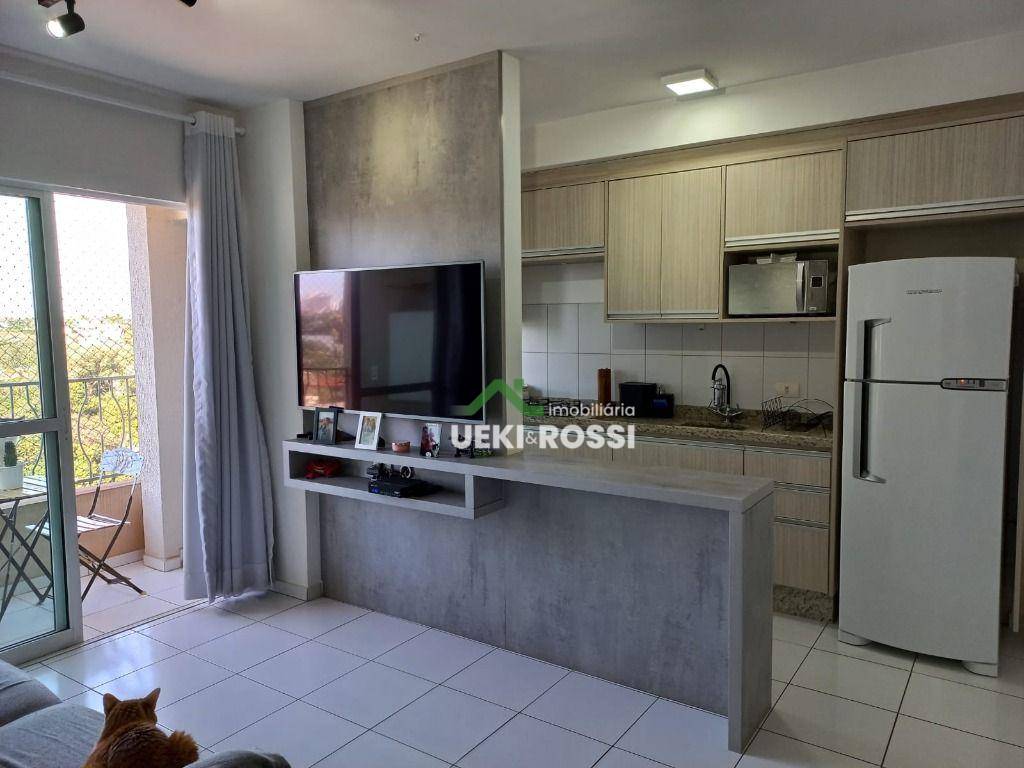 Apartamento à venda com 3 quartos, 67m² - Foto 2