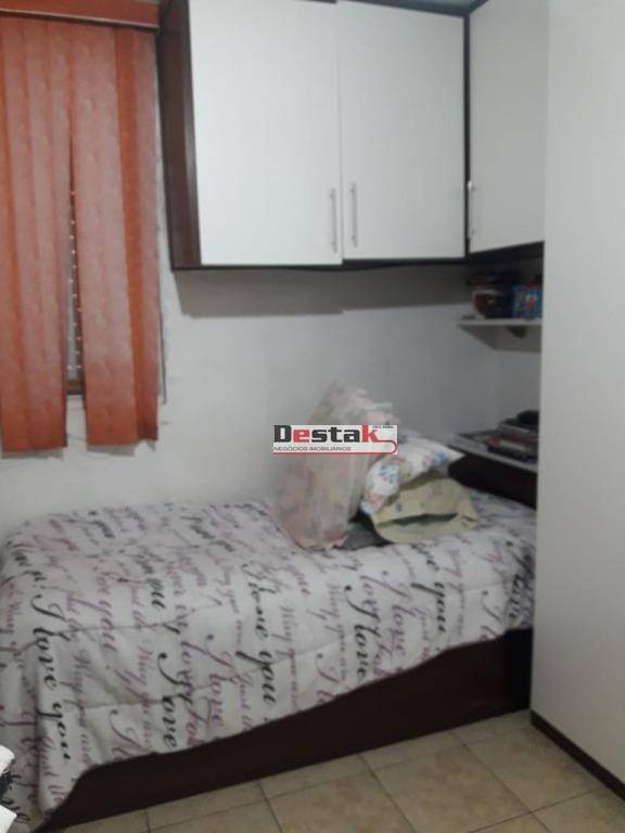 Apartamento à venda com 2 quartos, 90m² - Foto 2