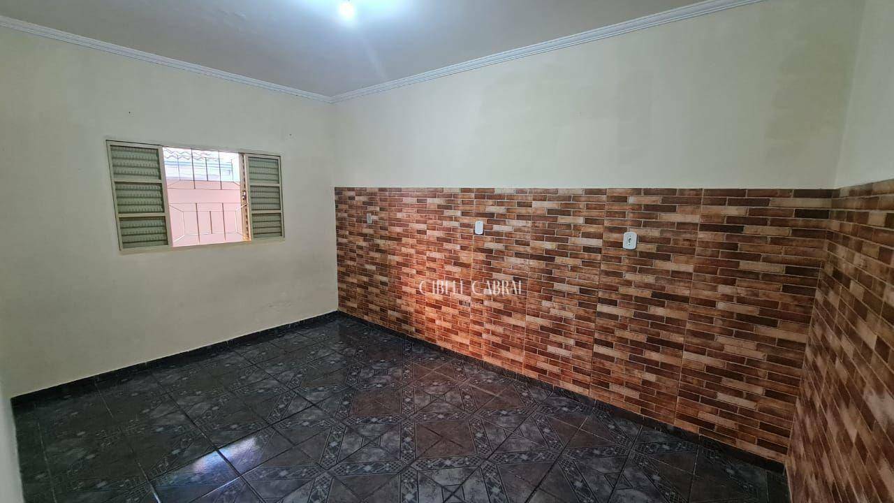 Casa à venda com 3 quartos, 250m² - Foto 46