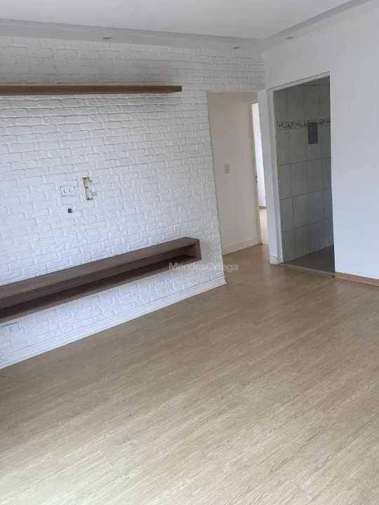 Apartamento à venda com 2 quartos, 62m² - Foto 3