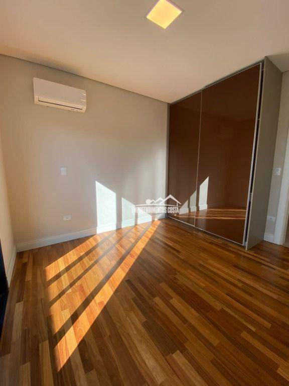 Casa de Condomínio à venda com 4 quartos, 350m² - Foto 26