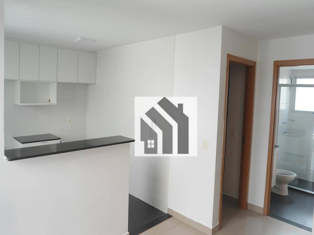 Apartamento para alugar com 2 quartos, 42m² - Foto 4