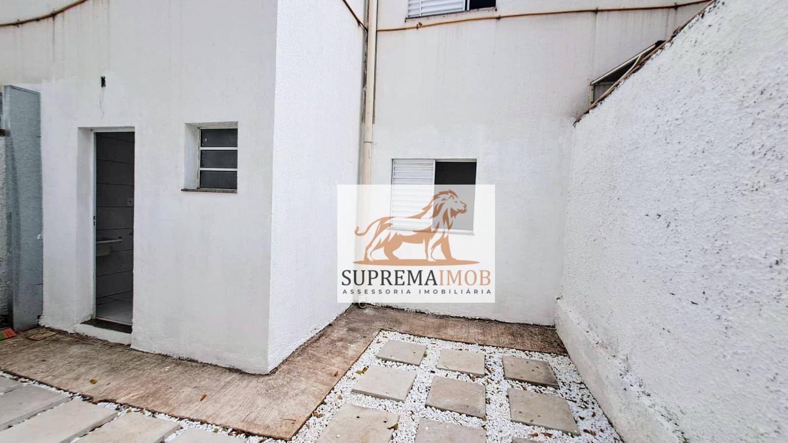 Apartamento à venda com 2 quartos, 44m² - Foto 4