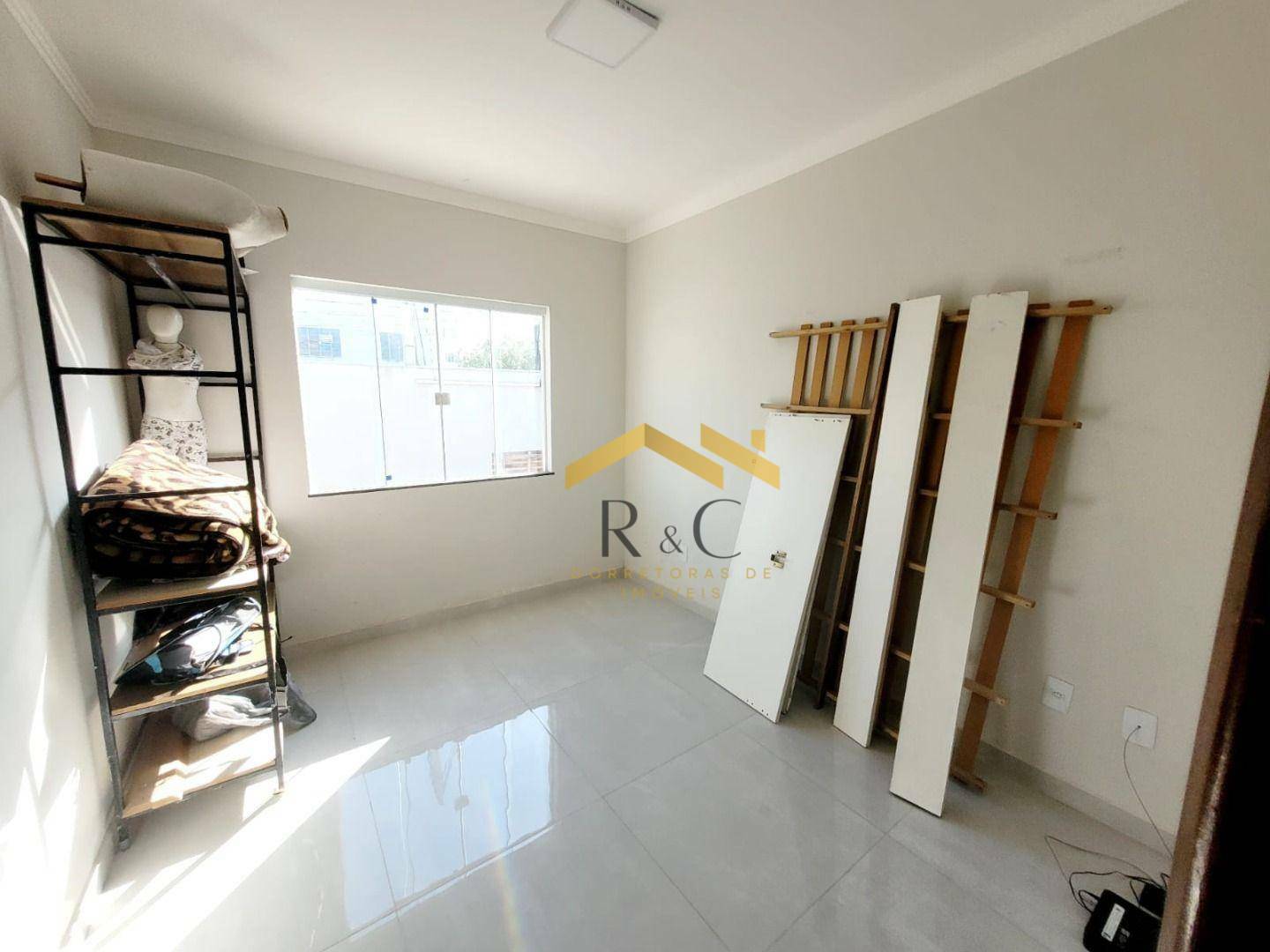 Casa à venda com 3 quartos, 70m² - Foto 13