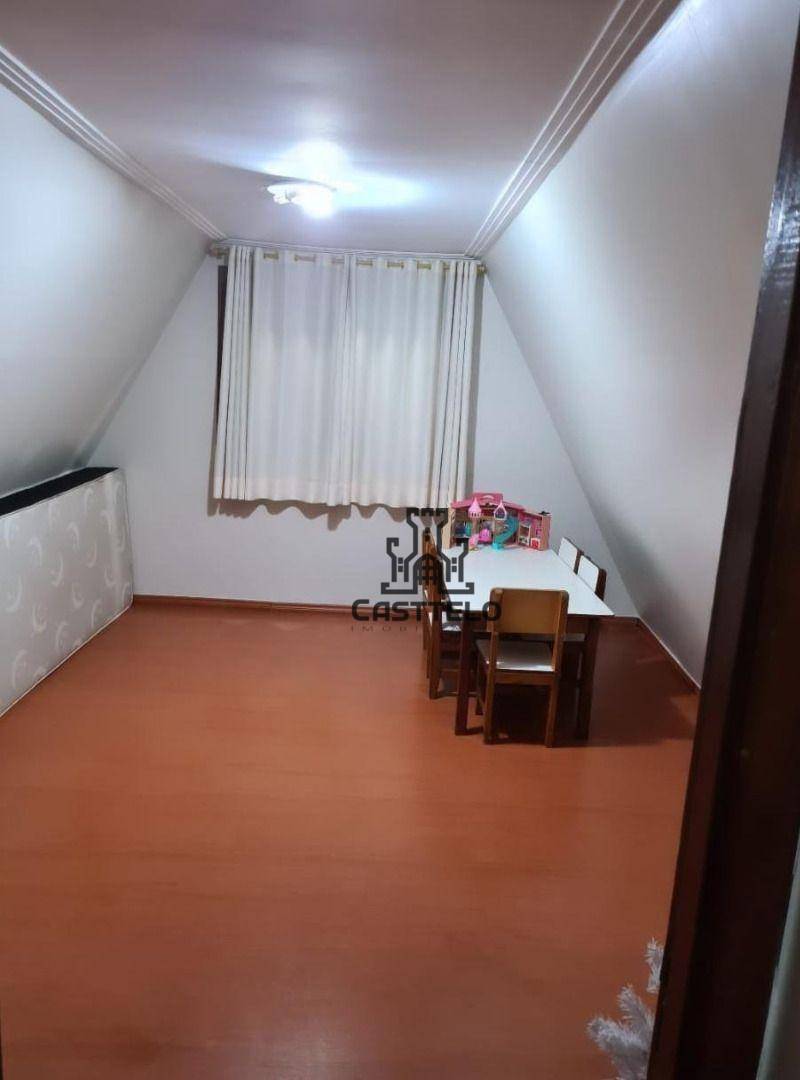 Casa à venda com 5 quartos, 265m² - Foto 13