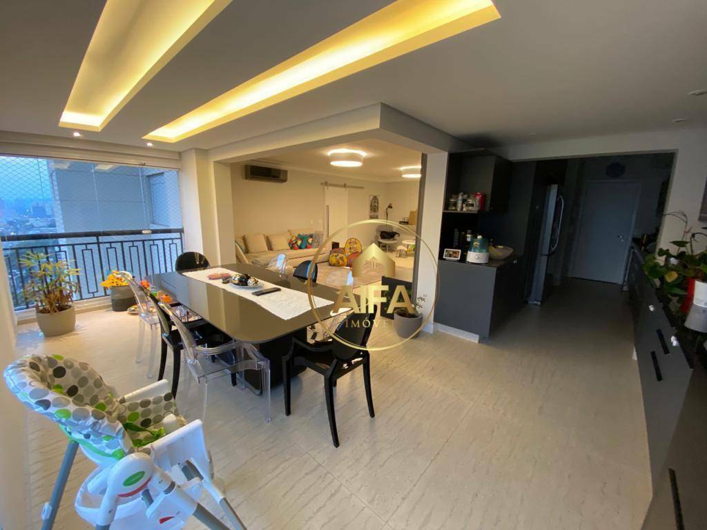 Apartamento à venda com 3 quartos, 144m² - Foto 2