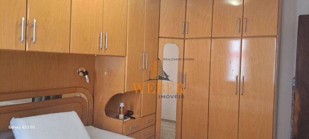 Apartamento à venda com 2 quartos, 80m² - Foto 24