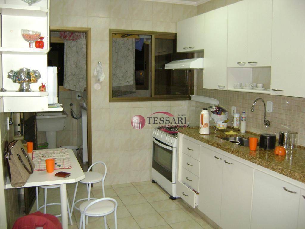 Apartamento à venda com 3 quartos, 104m² - Foto 3