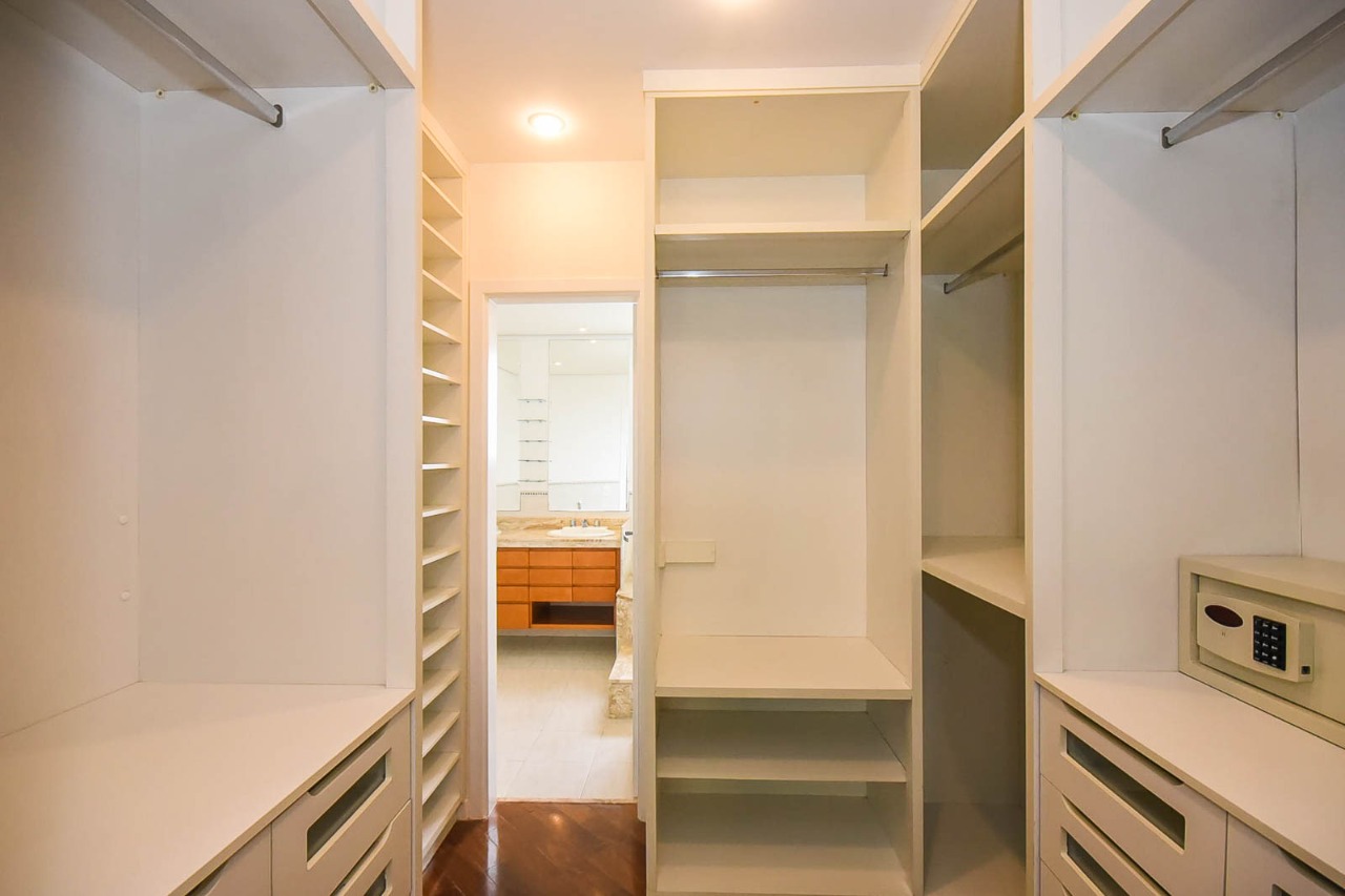 Apartamento à venda com 3 quartos, 193m² - Foto 5