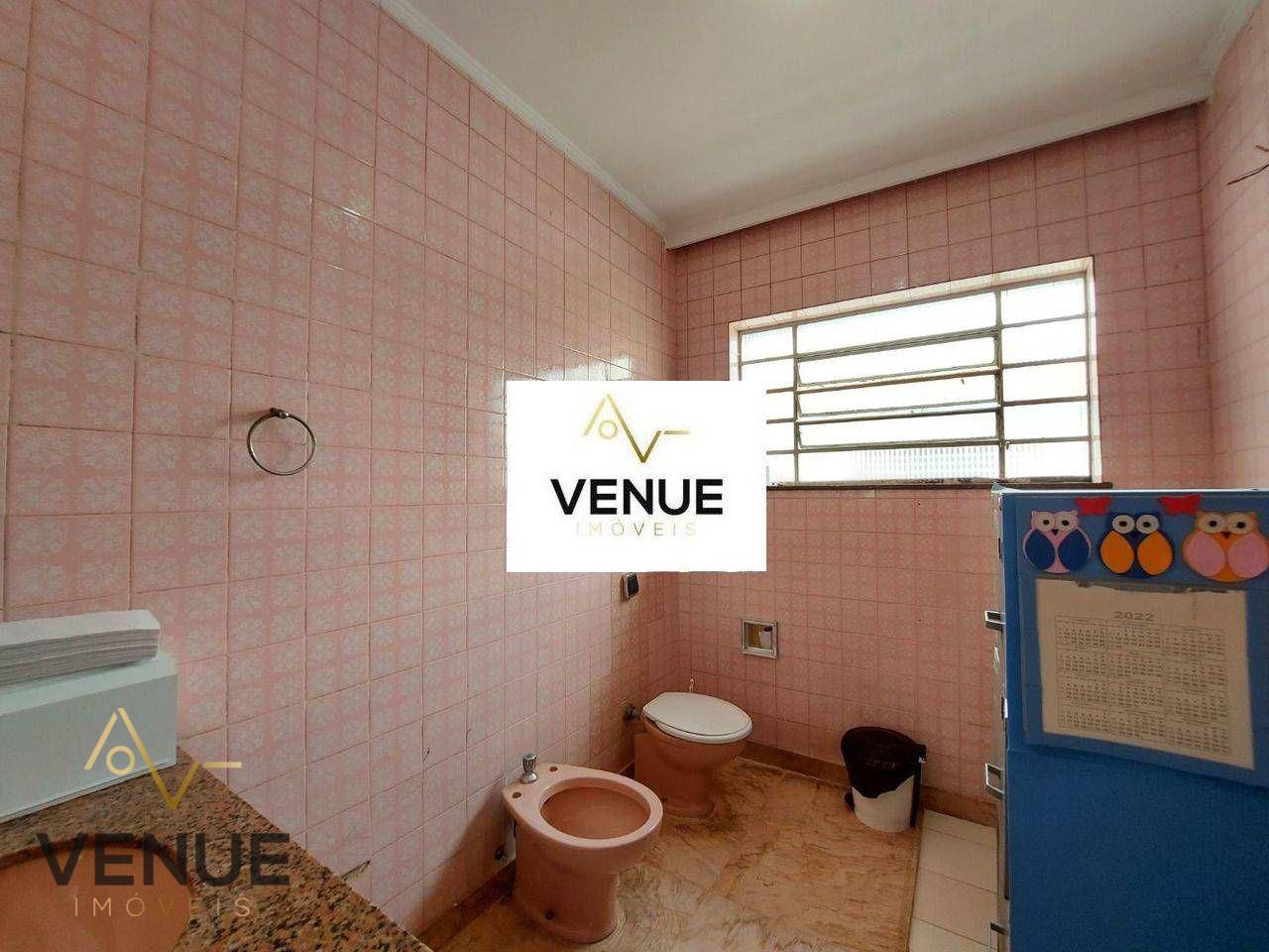 Sobrado à venda com 4 quartos, 300m² - Foto 9