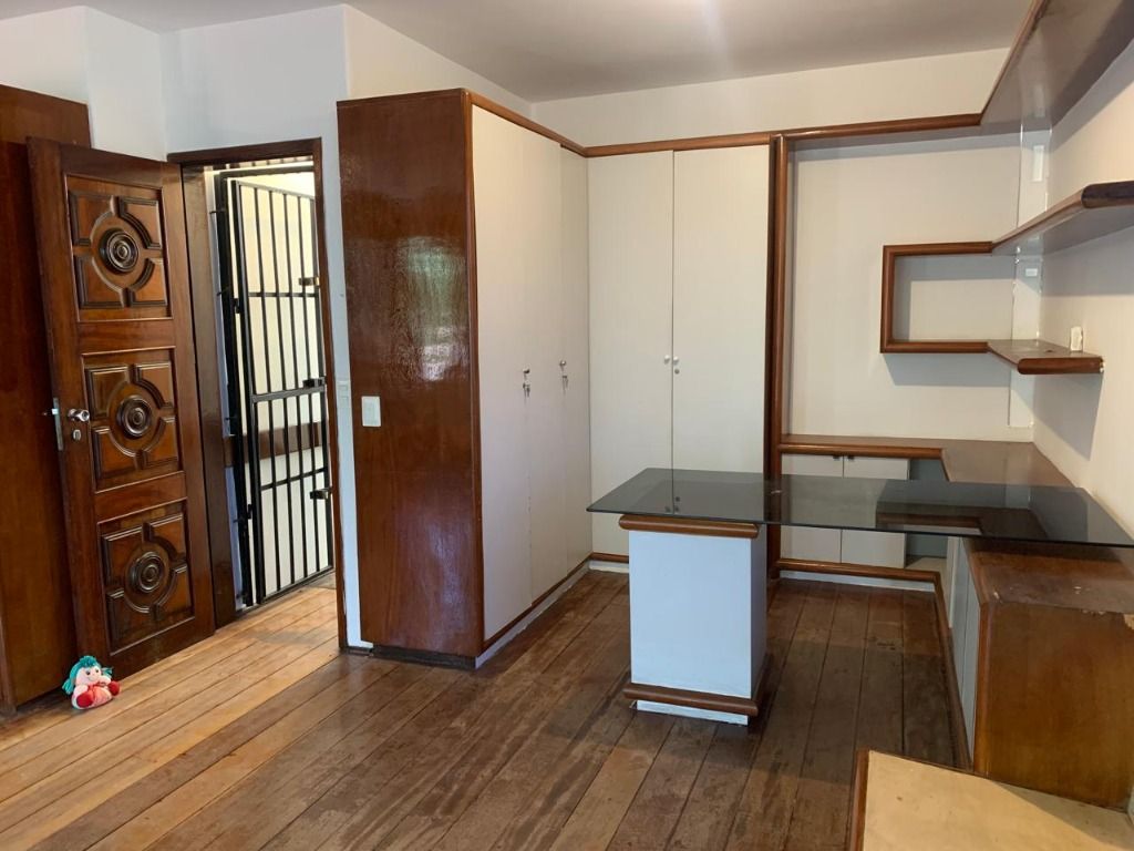 Casa à venda com 4 quartos, 300m² - Foto 19