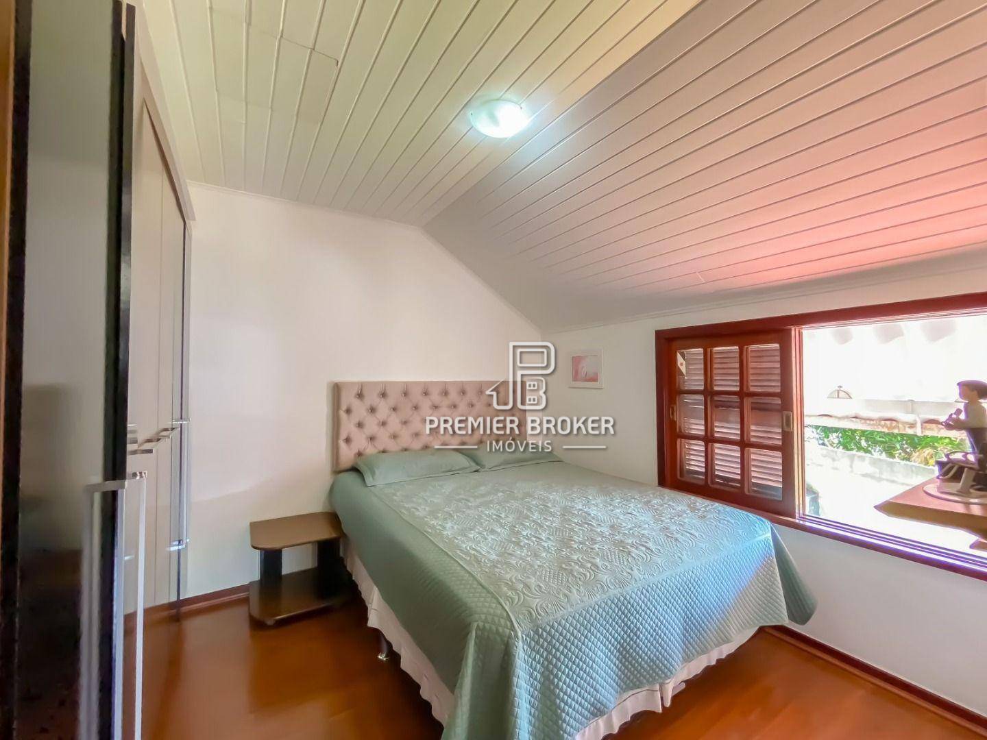 Casa à venda com 4 quartos, 158m² - Foto 15