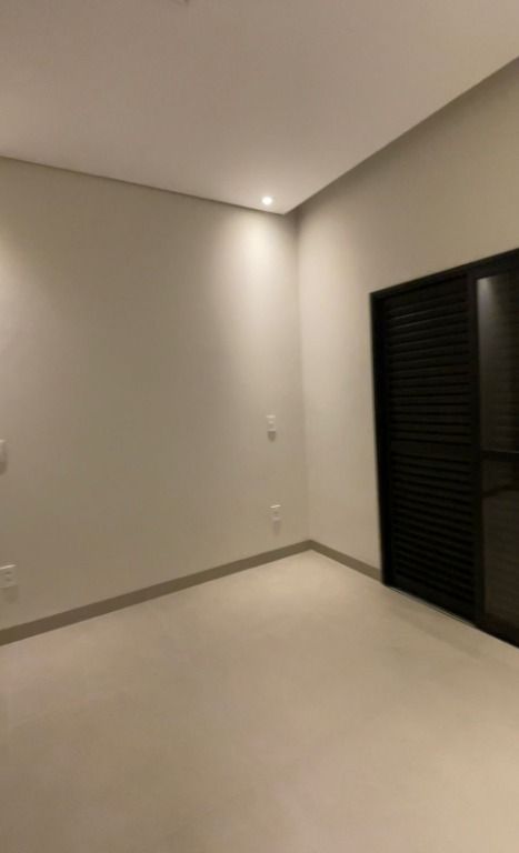 Casa de Condomínio à venda com 3 quartos, 225m² - Foto 33