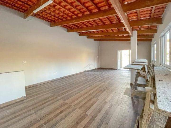 Casa à venda com 3 quartos, 216m² - Foto 37