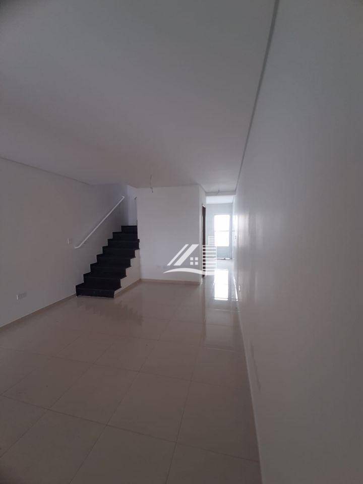 Sobrado à venda com 3 quartos, 100m² - Foto 4