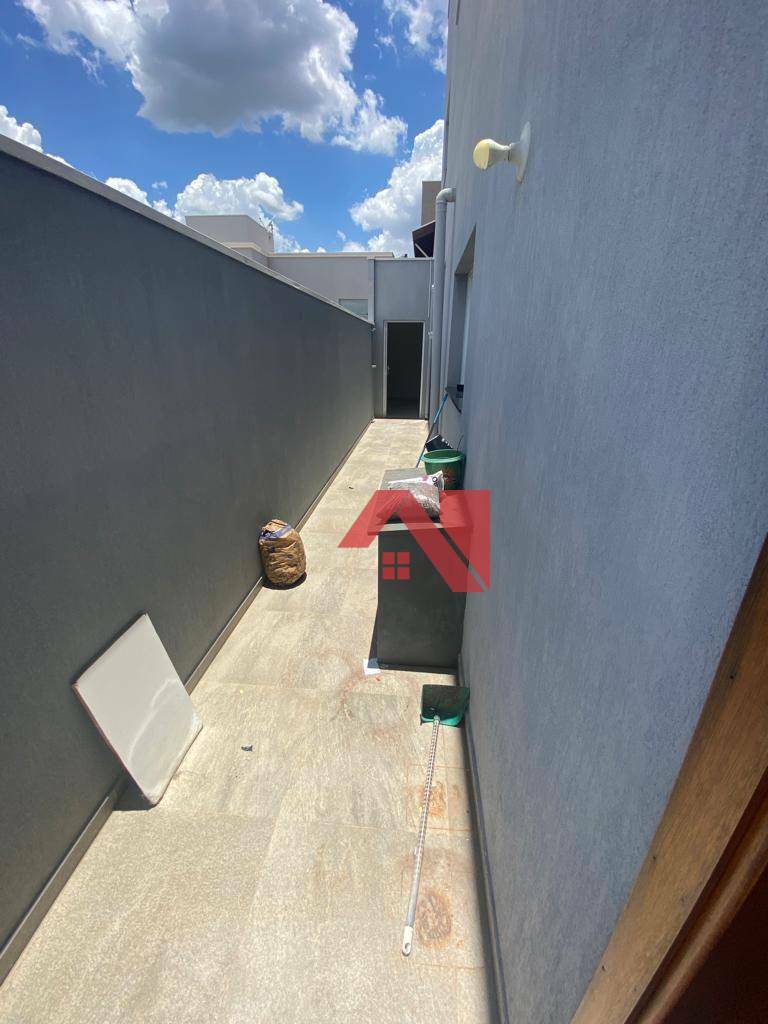 Sobrado à venda e aluguel com 3 quartos, 200m² - Foto 22