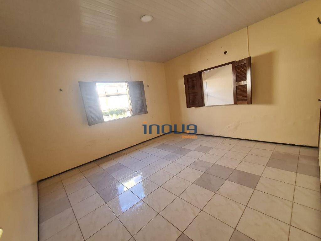 Casa à venda com 3 quartos, 220m² - Foto 9