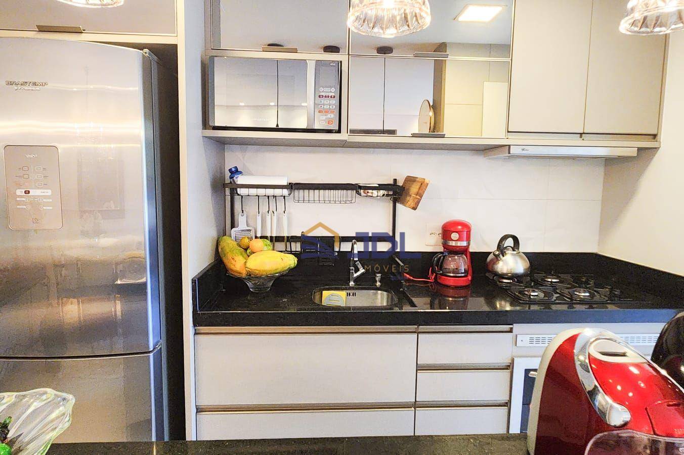 Apartamento à venda com 3 quartos, 74m² - Foto 7