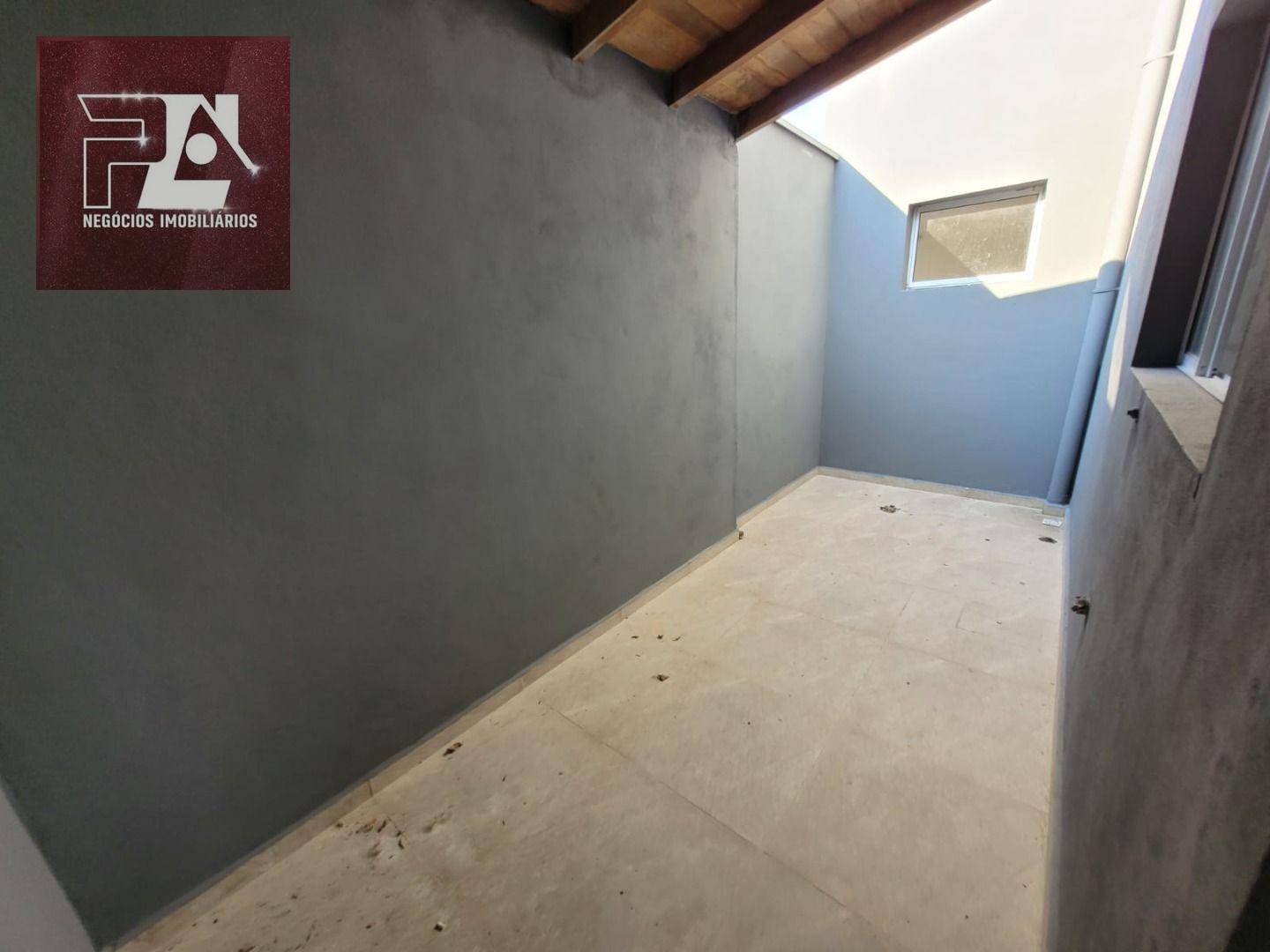 Casa à venda com 3 quartos, 122m² - Foto 3