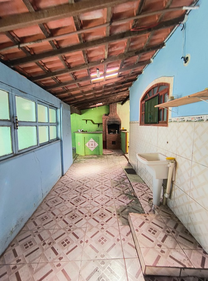 Casa à venda com 2 quartos, 360m² - Foto 5