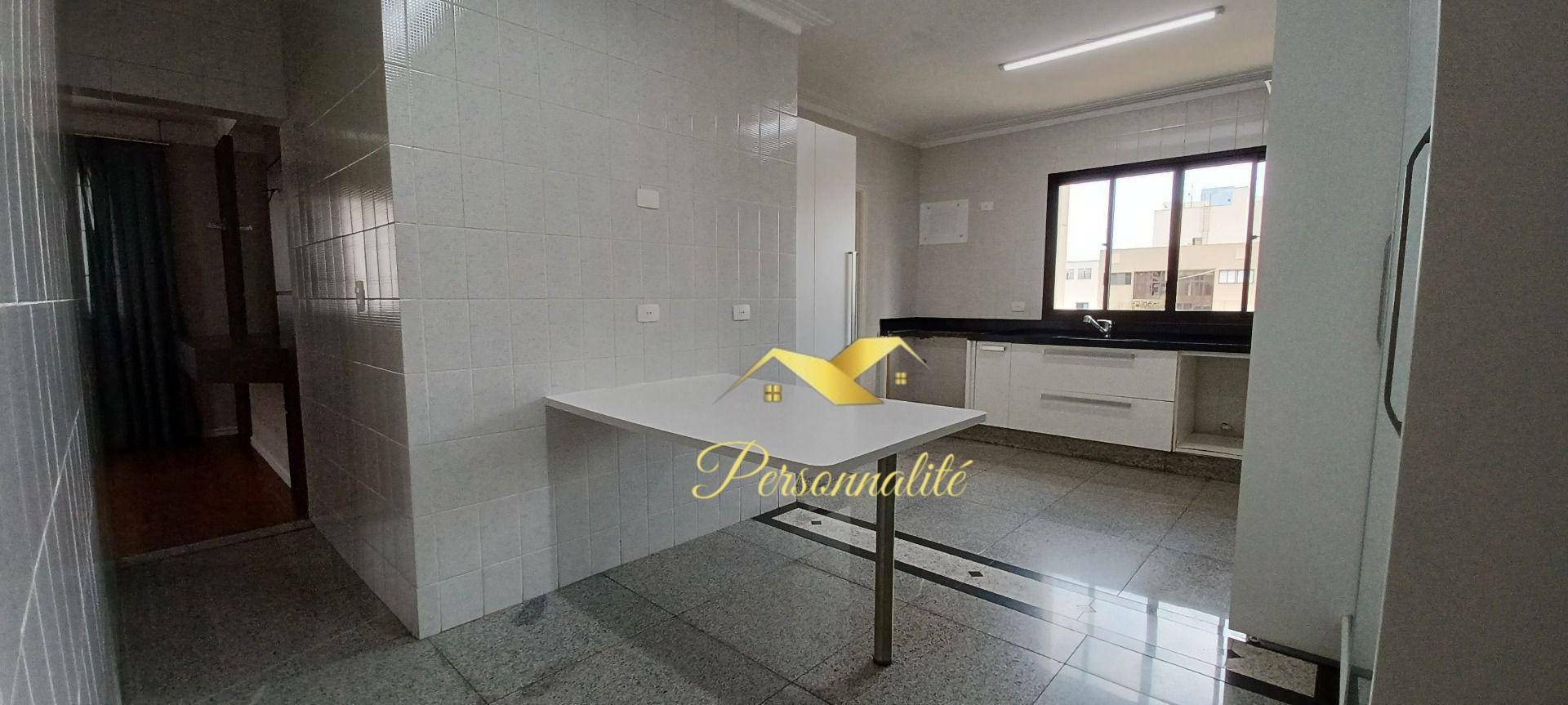 Apartamento à venda com 4 quartos, 250m² - Foto 19