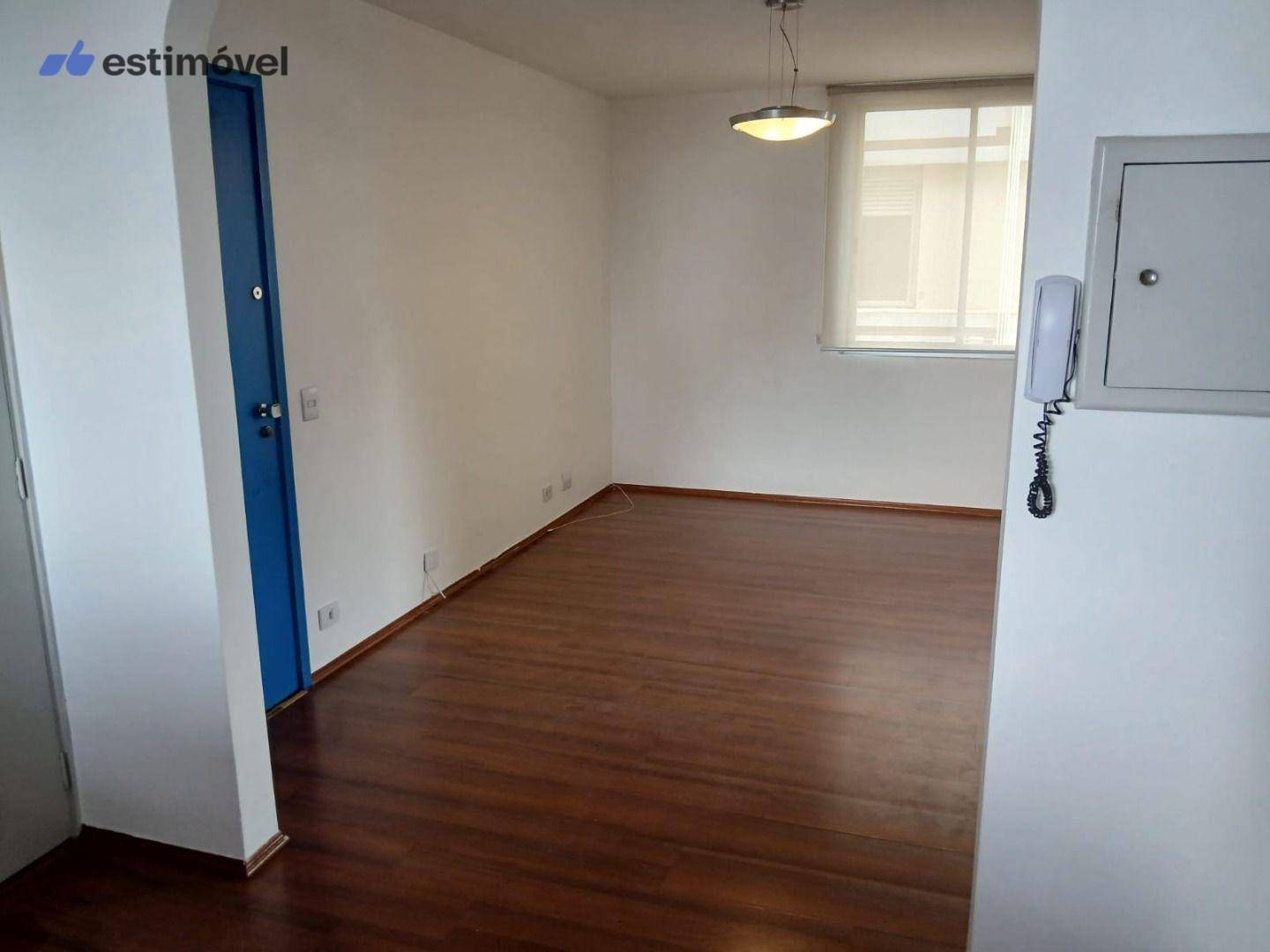 Apartamento para alugar com 2 quartos, 90m² - Foto 8