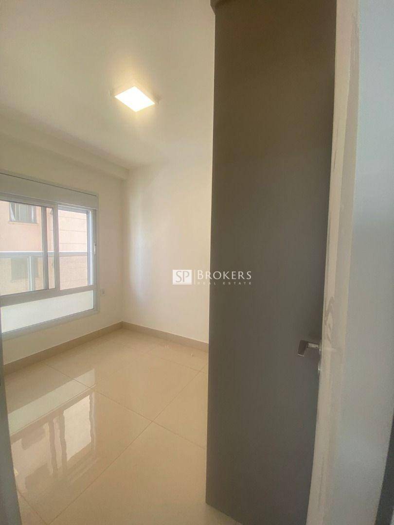 Apartamento para alugar com 3 quartos, 88m² - Foto 4