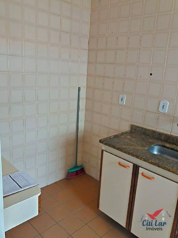 Apartamento para alugar com 2 quartos, 55m² - Foto 9