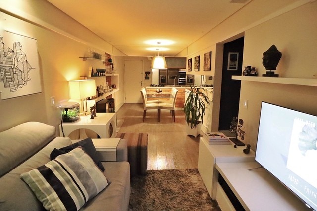 Apartamento à venda com 2 quartos, 61m² - Foto 1