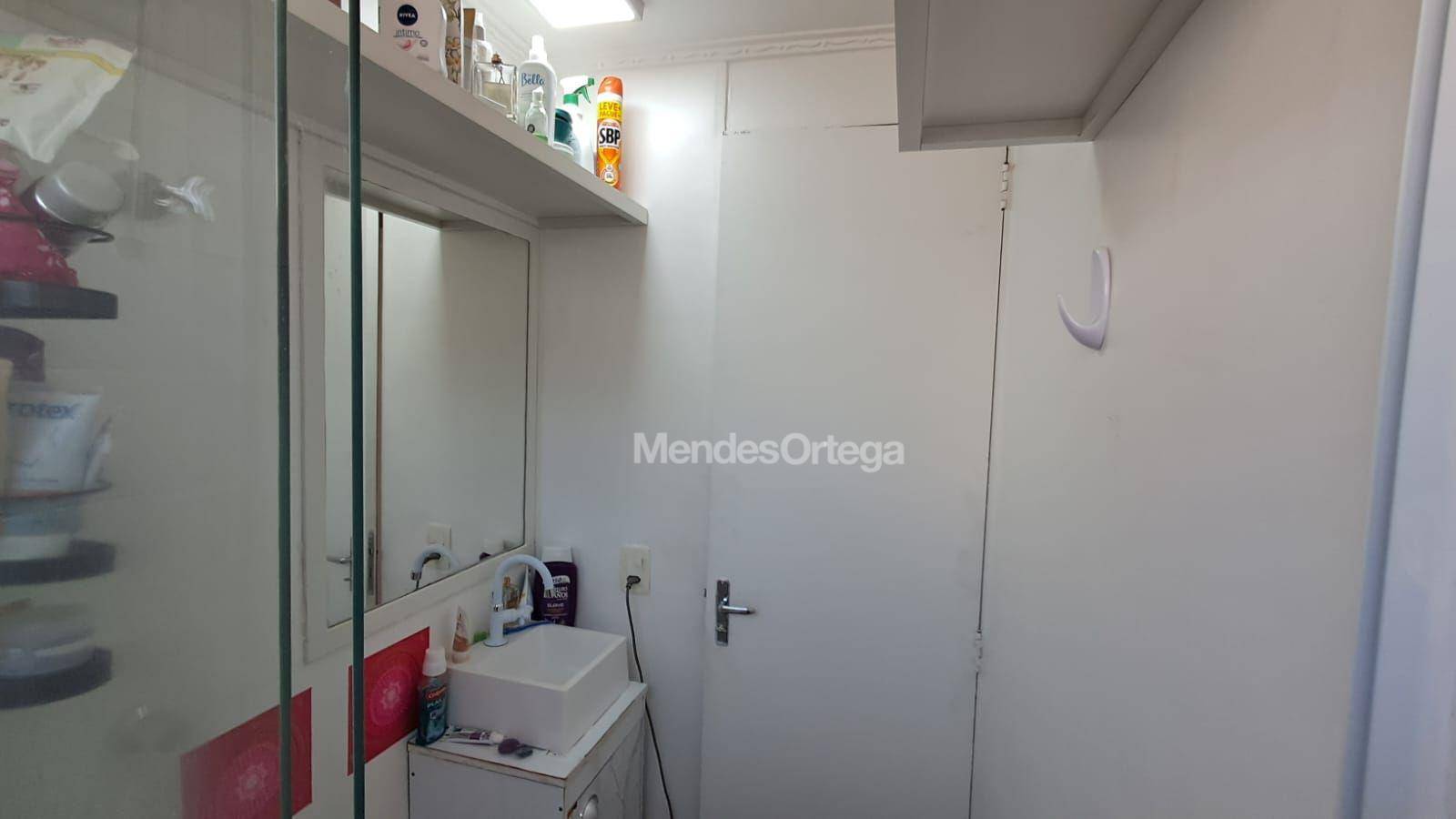 Apartamento para alugar com 2 quartos, 43m² - Foto 7