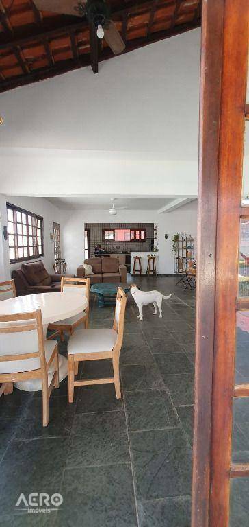 Casa à venda com 4 quartos, 150m² - Foto 9