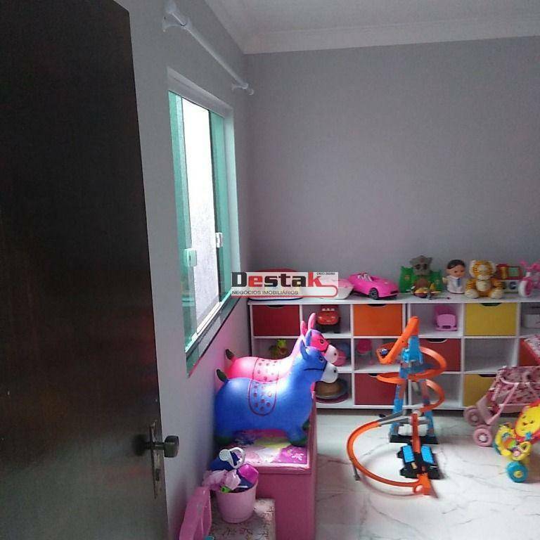 Sobrado à venda com 4 quartos, 215m² - Foto 13