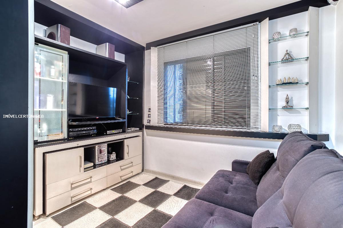 Apartamento à venda com 4 quartos, 140m² - Foto 19