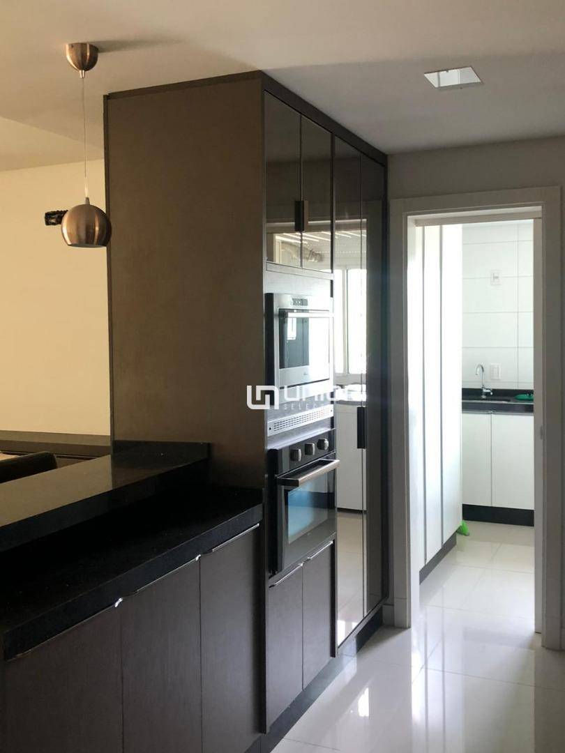 Apartamento à venda com 3 quartos, 134m² - Foto 8