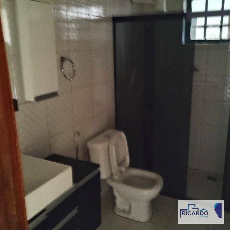 Casa à venda com 2 quartos, 230m² - Foto 24