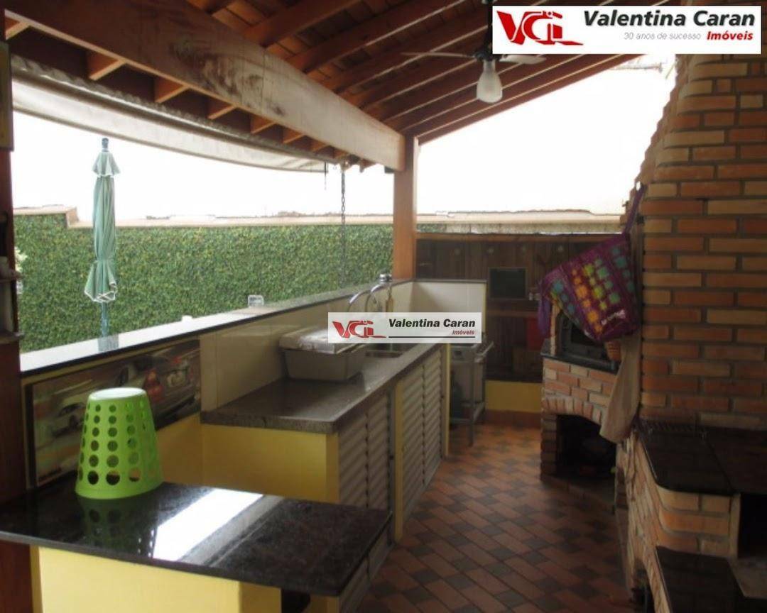 Casa à venda com 4 quartos, 300m² - Foto 16