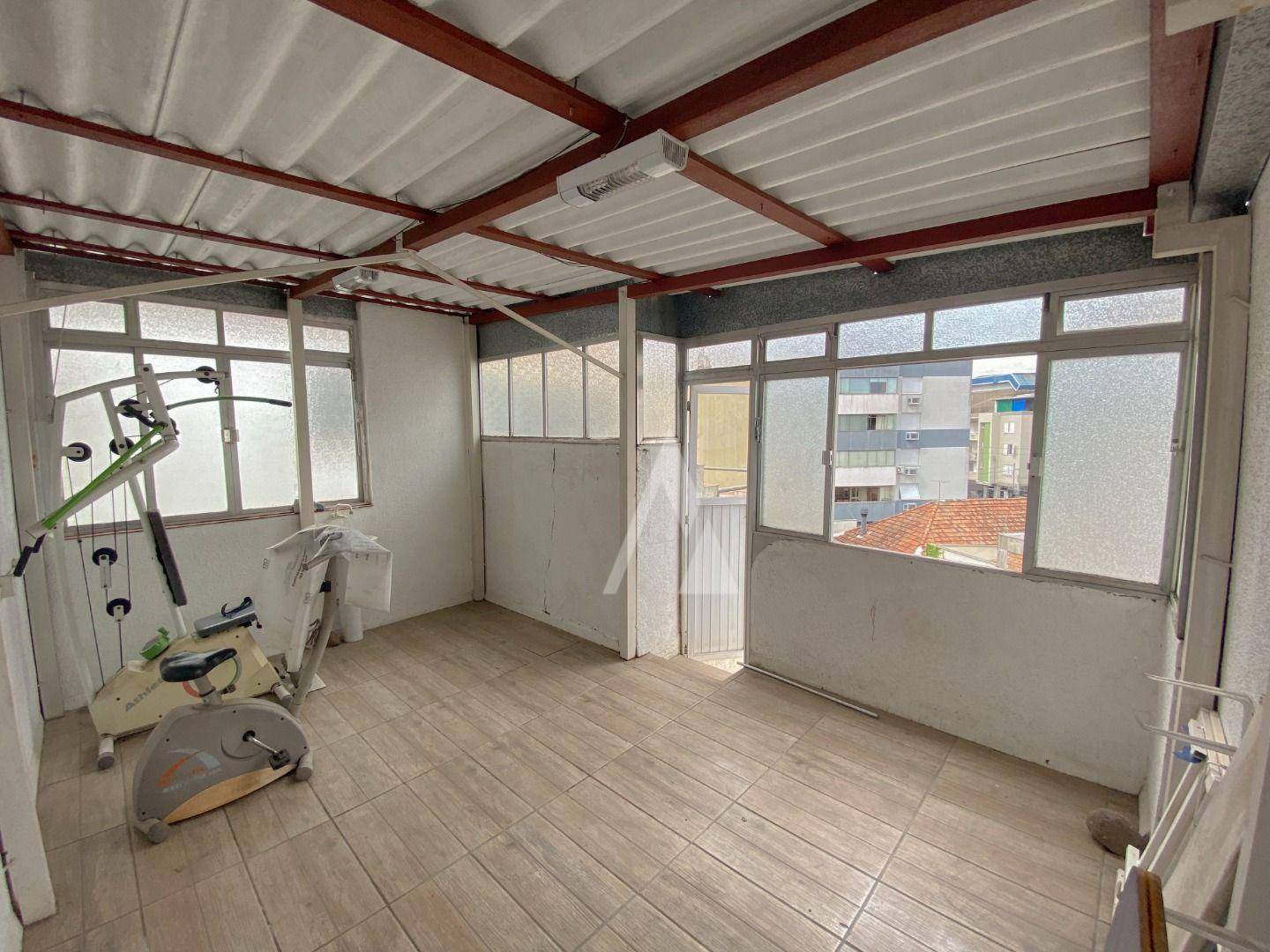 Apartamento à venda com 2 quartos, 86m² - Foto 5