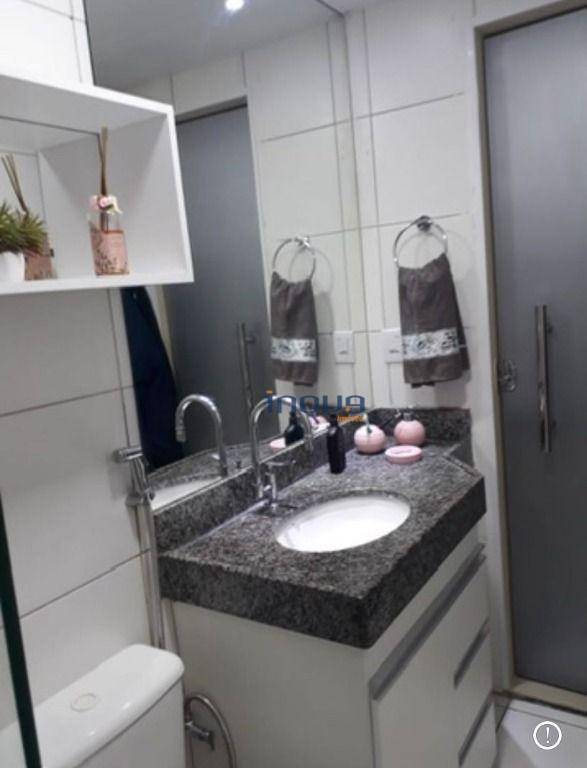 Apartamento à venda com 2 quartos, 70m² - Foto 11