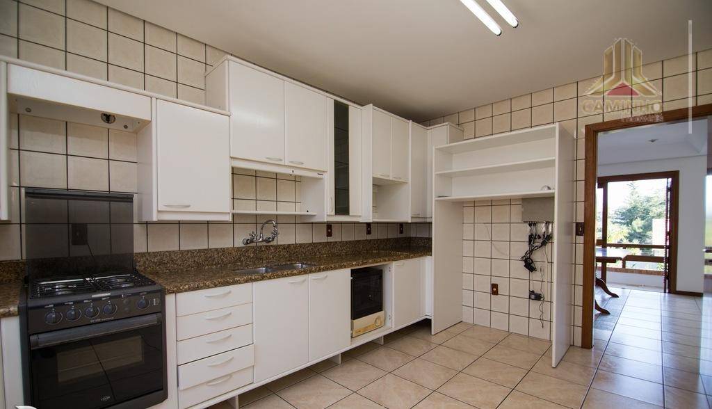 Casa à venda com 3 quartos, 300m² - Foto 5