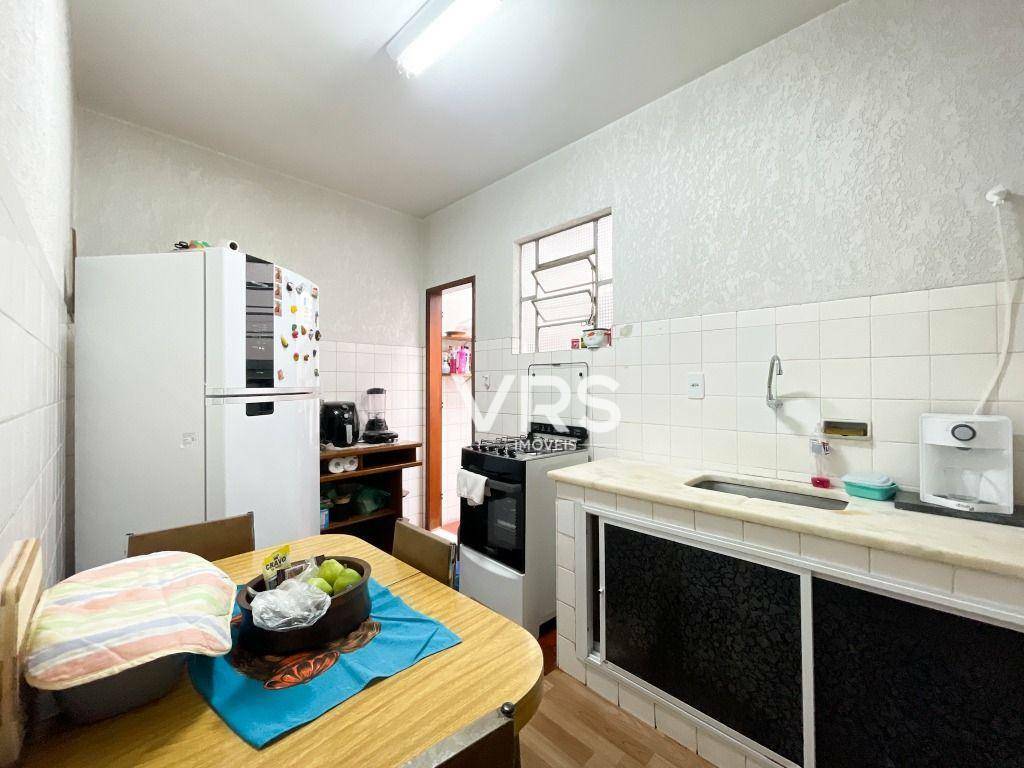 Apartamento à venda com 2 quartos, 66m² - Foto 7