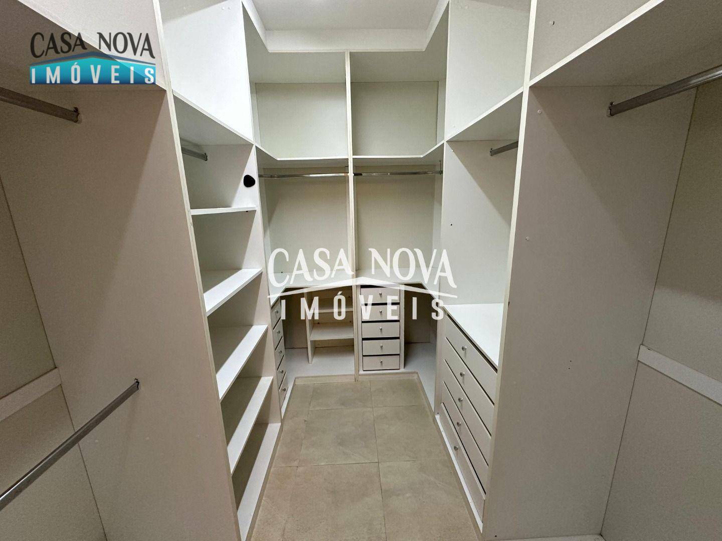 Casa de Condomínio à venda com 3 quartos, 250m² - Foto 36