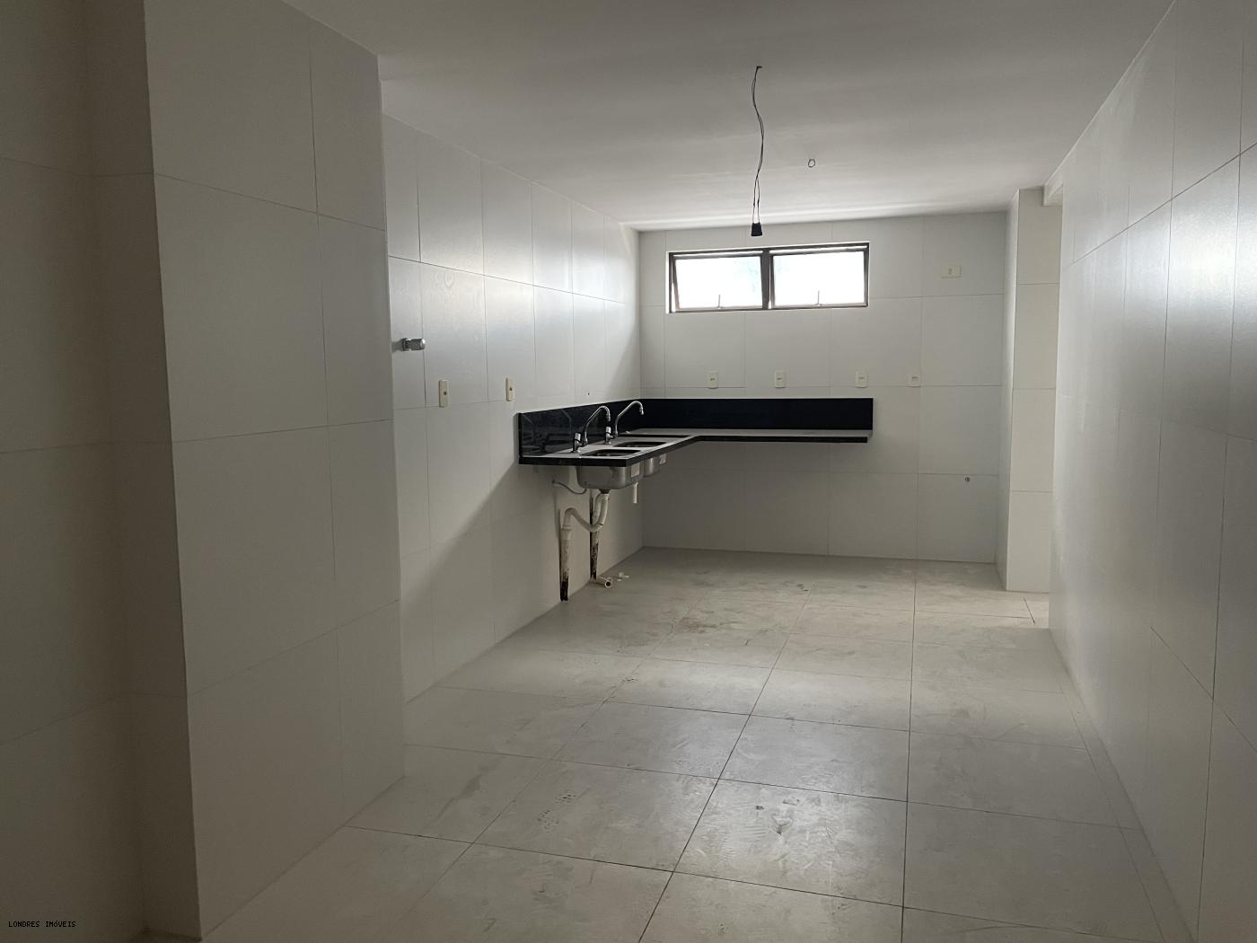 Apartamento à venda com 4 quartos, 158m² - Foto 13