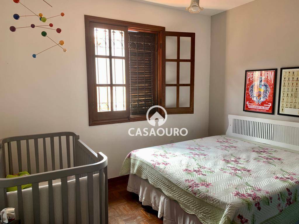 Casa à venda com 4 quartos, 251m² - Foto 17