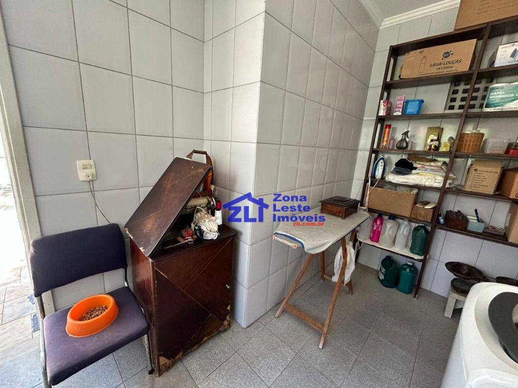 Sobrado à venda com 3 quartos, 267m² - Foto 14