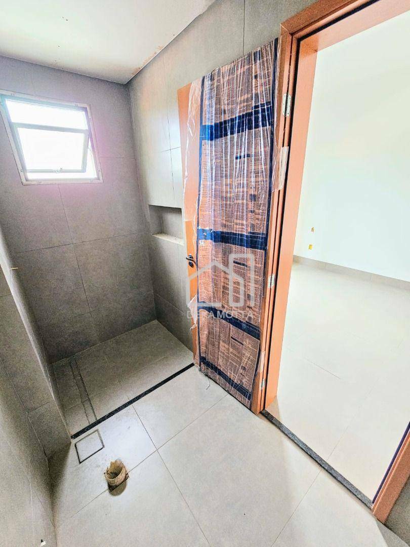 Apartamento à venda com 2 quartos, 77m² - Foto 2