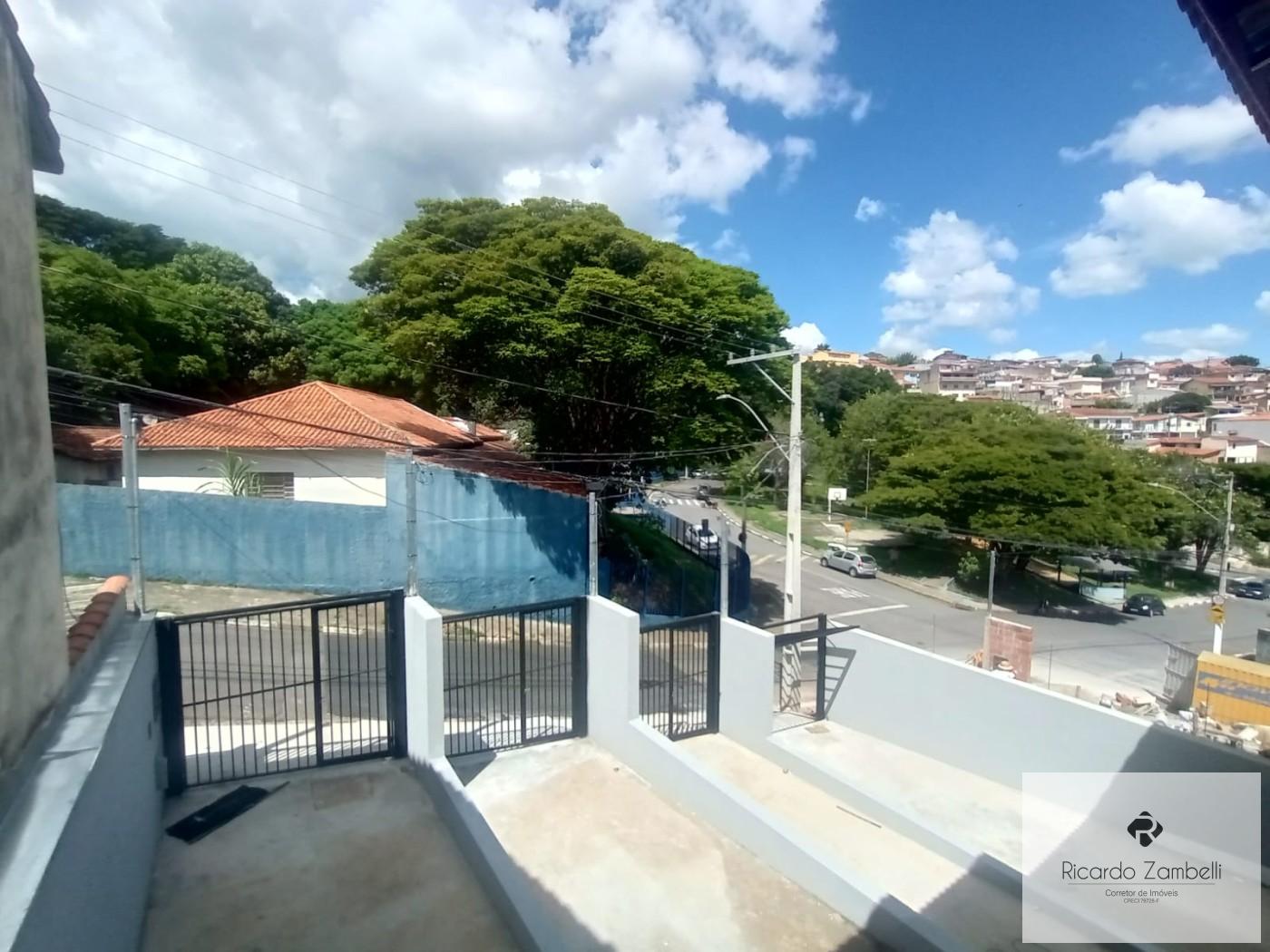 Casa à venda com 2 quartos, 100m² - Foto 2
