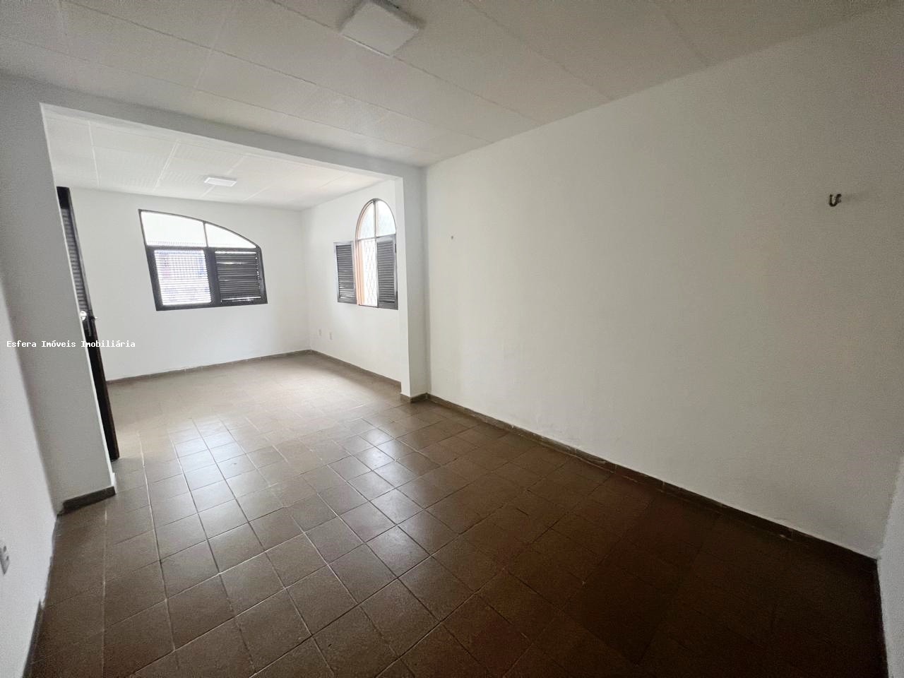 Casa para alugar com 3 quartos, 200m² - Foto 7
